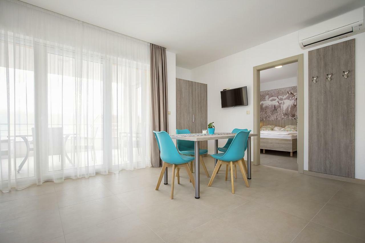 Apartments Capic Marin Baska  Exterior photo