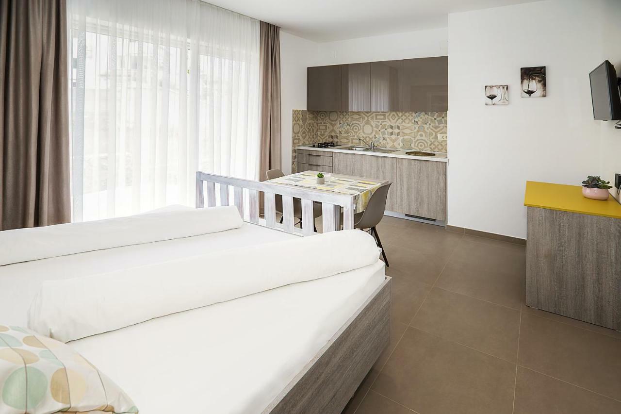 Apartments Capic Marin Baska  Exterior photo