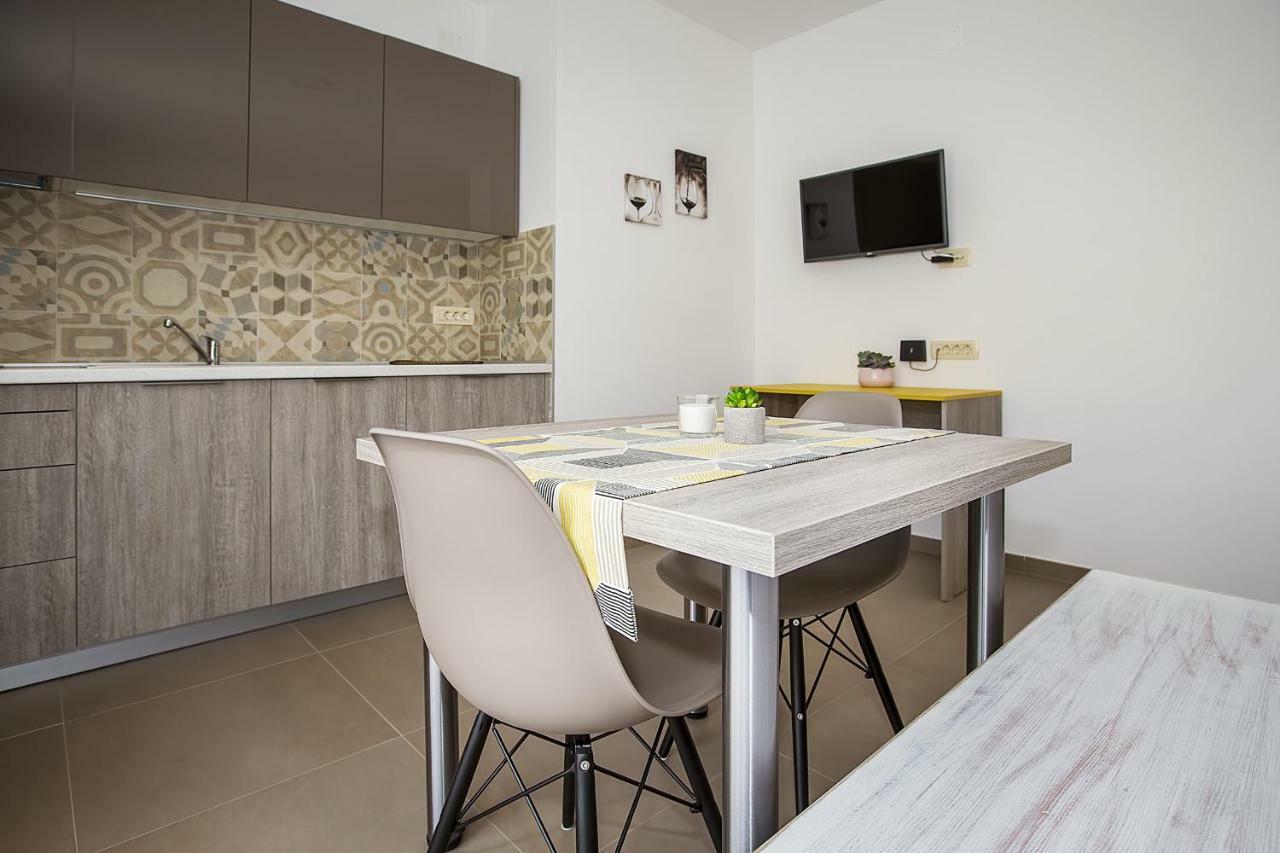 Apartments Capic Marin Baska  Exterior photo